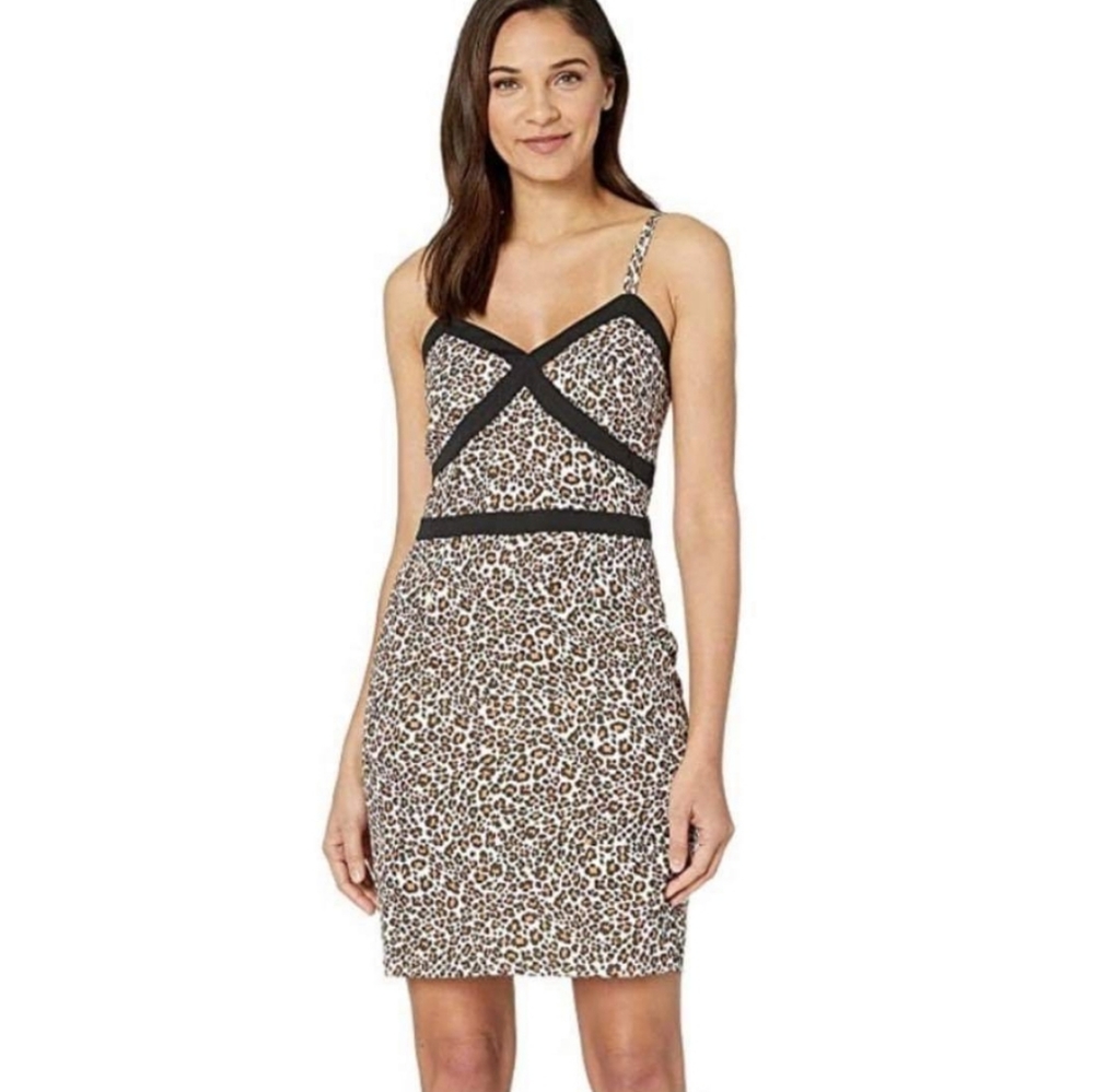 NWT BEBE dress size 4